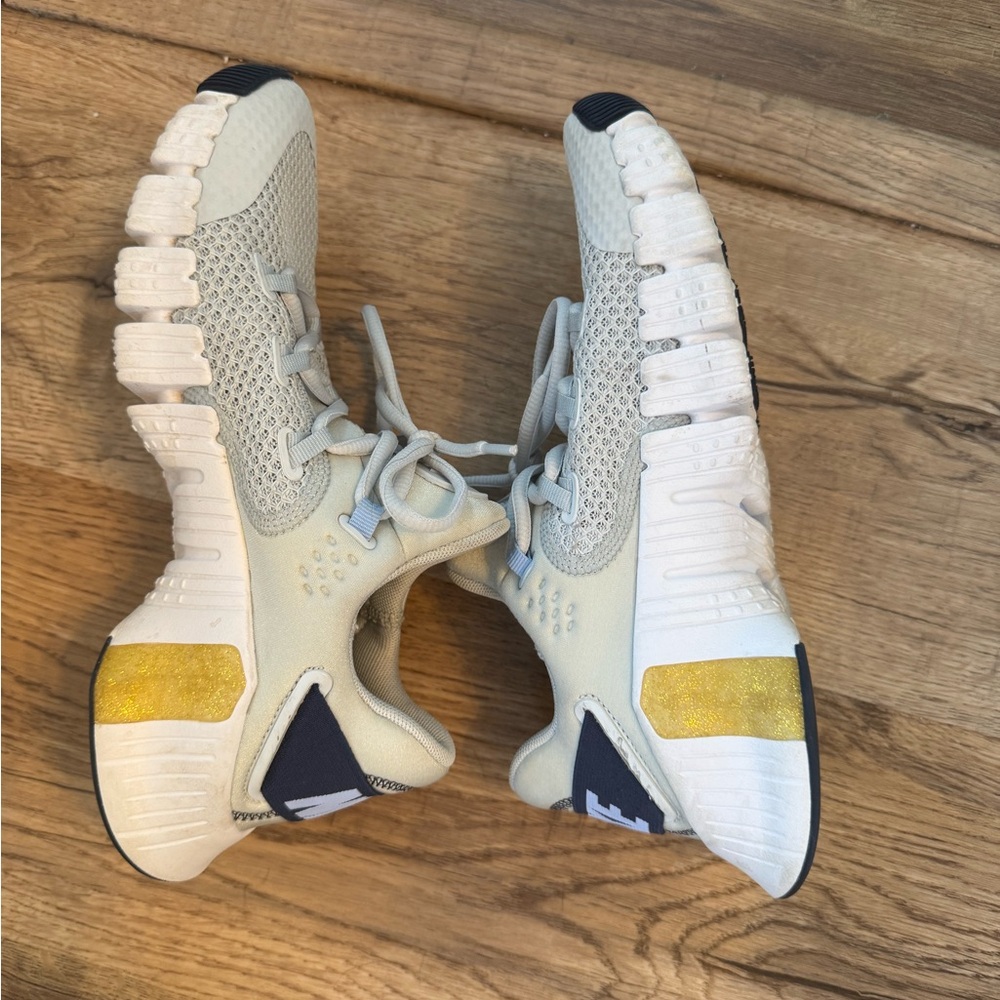 Nike women’s  metcons